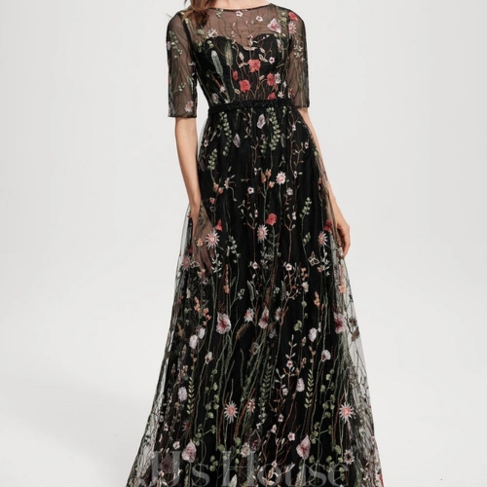 A-line Scoop Illusion Floor-Length Lace Evening Dress With Beading